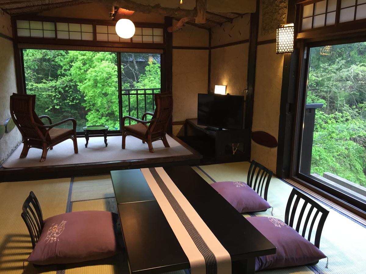 Honke Bankyu Hotel Nikko Eksteriør billede
